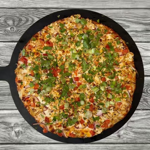 Achari Gobhi Pizza.
